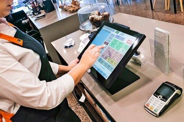 POS-система или онлайн-касса: что выбрать для бизнеса